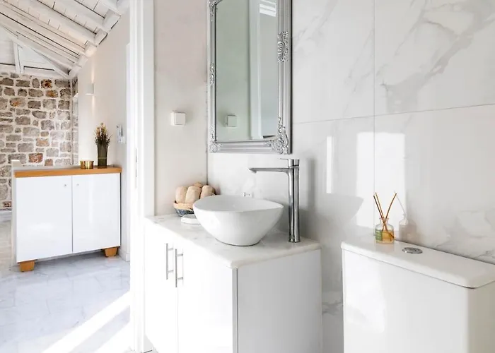 Nyaraló Kastro - Country *