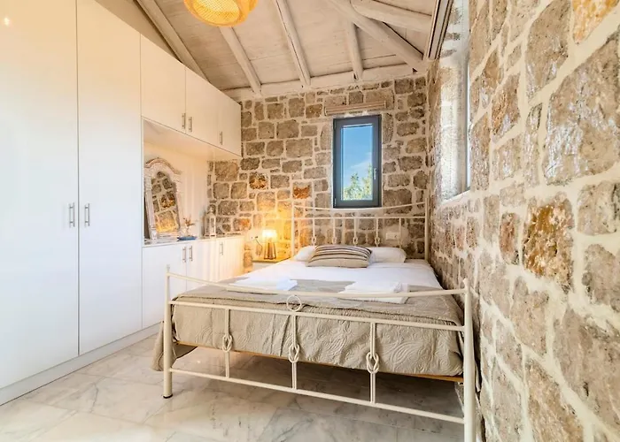 Kastro - Country Tatil Evi