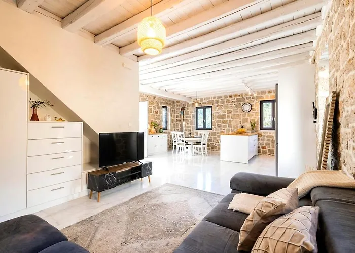 Kastro - Country * Rhodes City